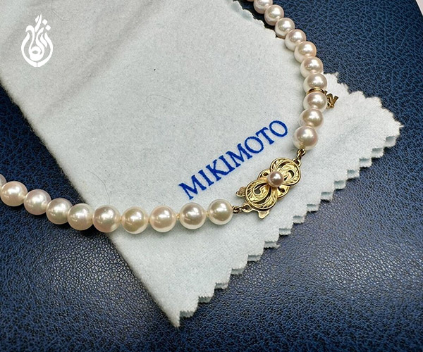 برسی جواهرات برند Mikimoto